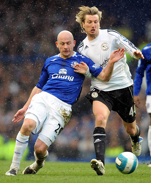 向多样化转 向多样化转